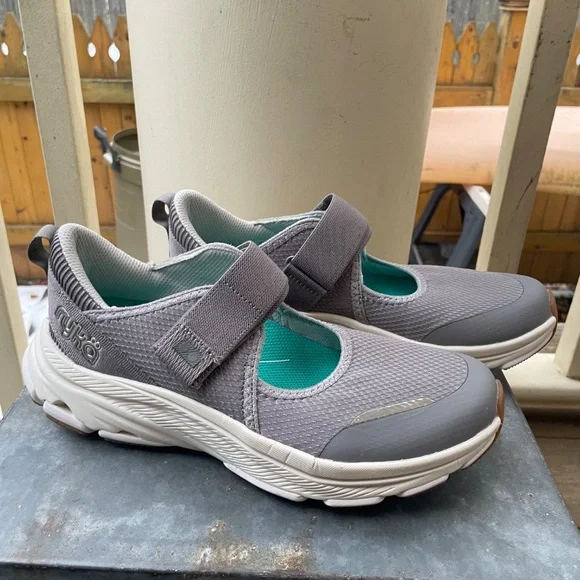 Gray Ryka Size 8M Women's Sneakers Shoes - Picture 3 of 5
